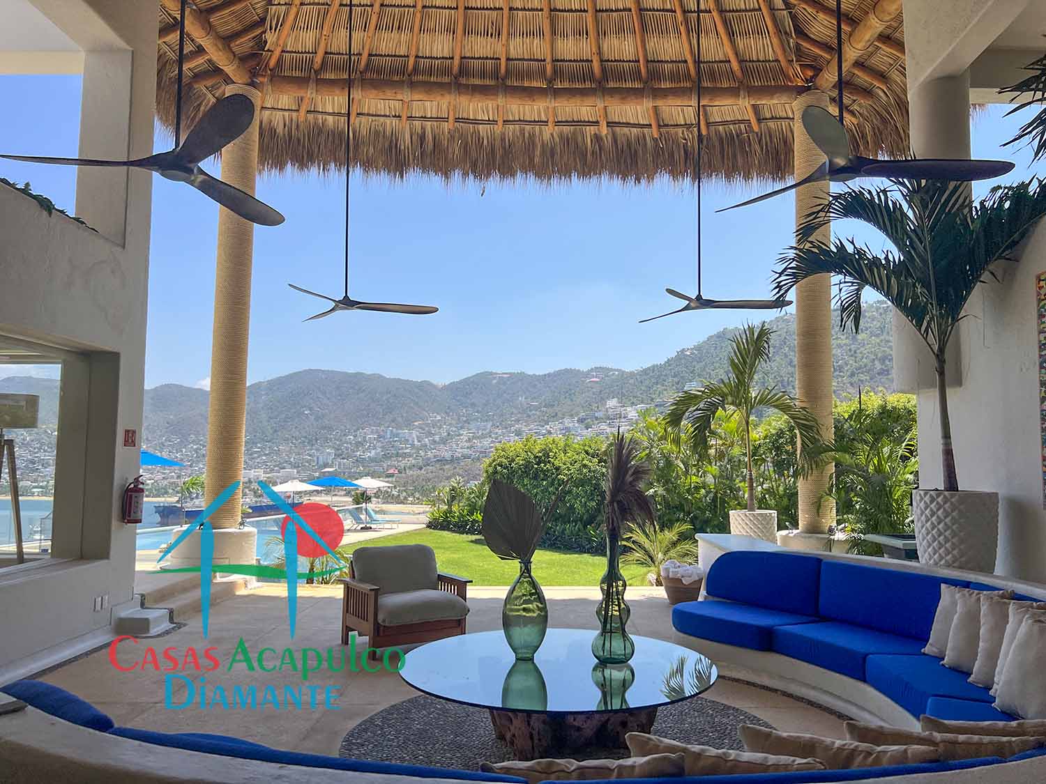 Villa Sahasrara - Sala principal 3 Villa Sahasrara - Sala principal 3